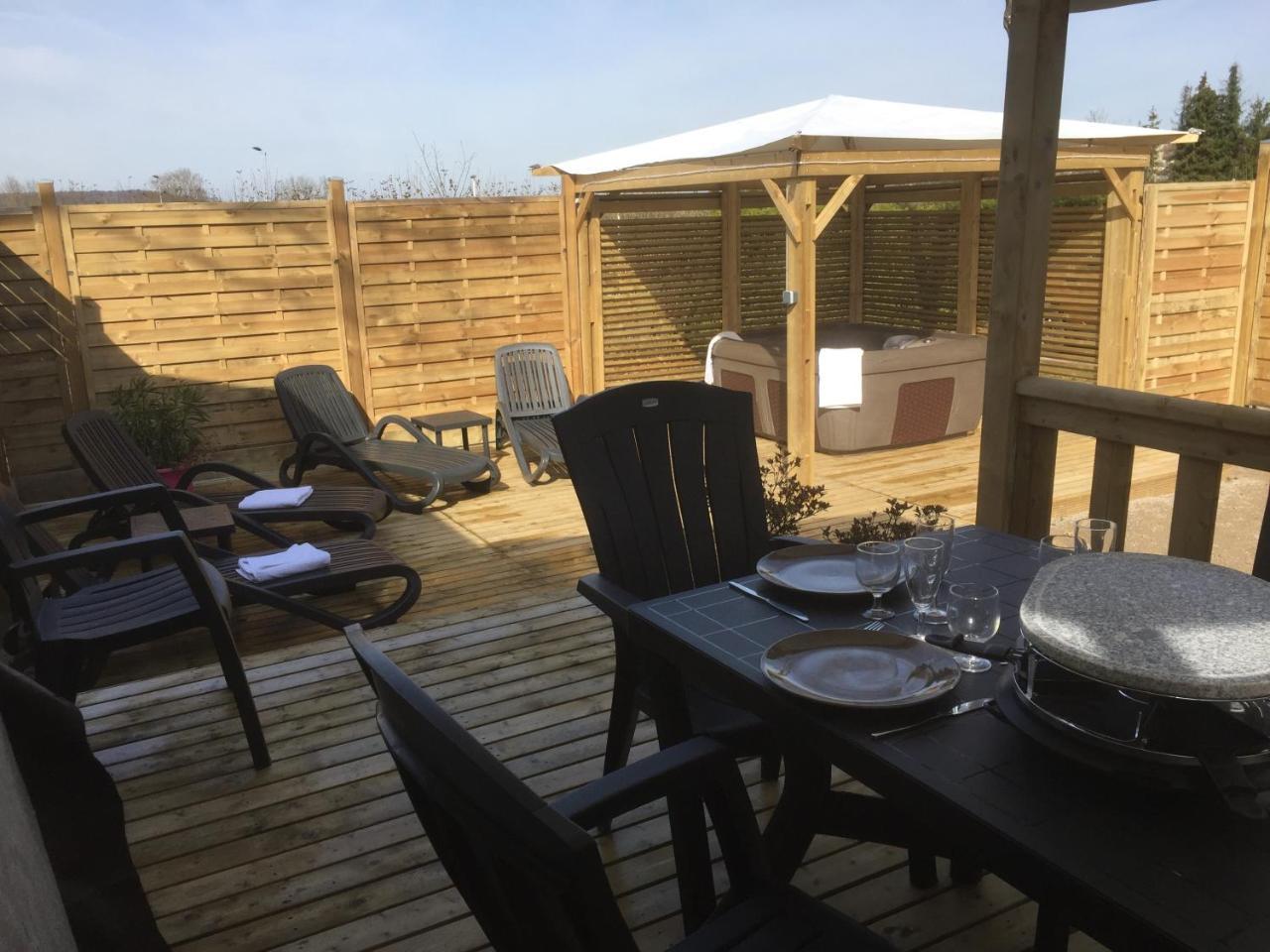 Camping De Contrexeville Exterior photo